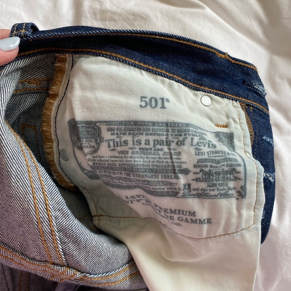 LEVIS 501 FULL LENGTH STRAIGHT LEG JEANS BNWOT - Picture 1 of 3